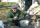 ホームレスに炊き出ししているボランティアのおじさん、ではなくてUG兄さんです