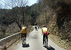 060325 p12