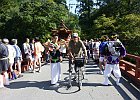 蟻通橋は丹生川上神社の秋祭りの真っ最中