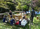 午後はテントの準備をしながらのんびりと過ごします。
