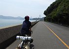 向島を時計回りに、因島大橋が見えてきました。