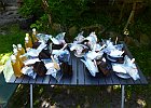 お昼の「峠の釜飯」セット、各自で運びます